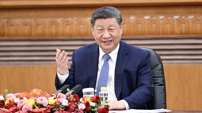 习近平会见国际工商界代表